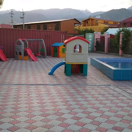 Mini-Pansionat Maksat Cholpon-Ata Esterno foto
