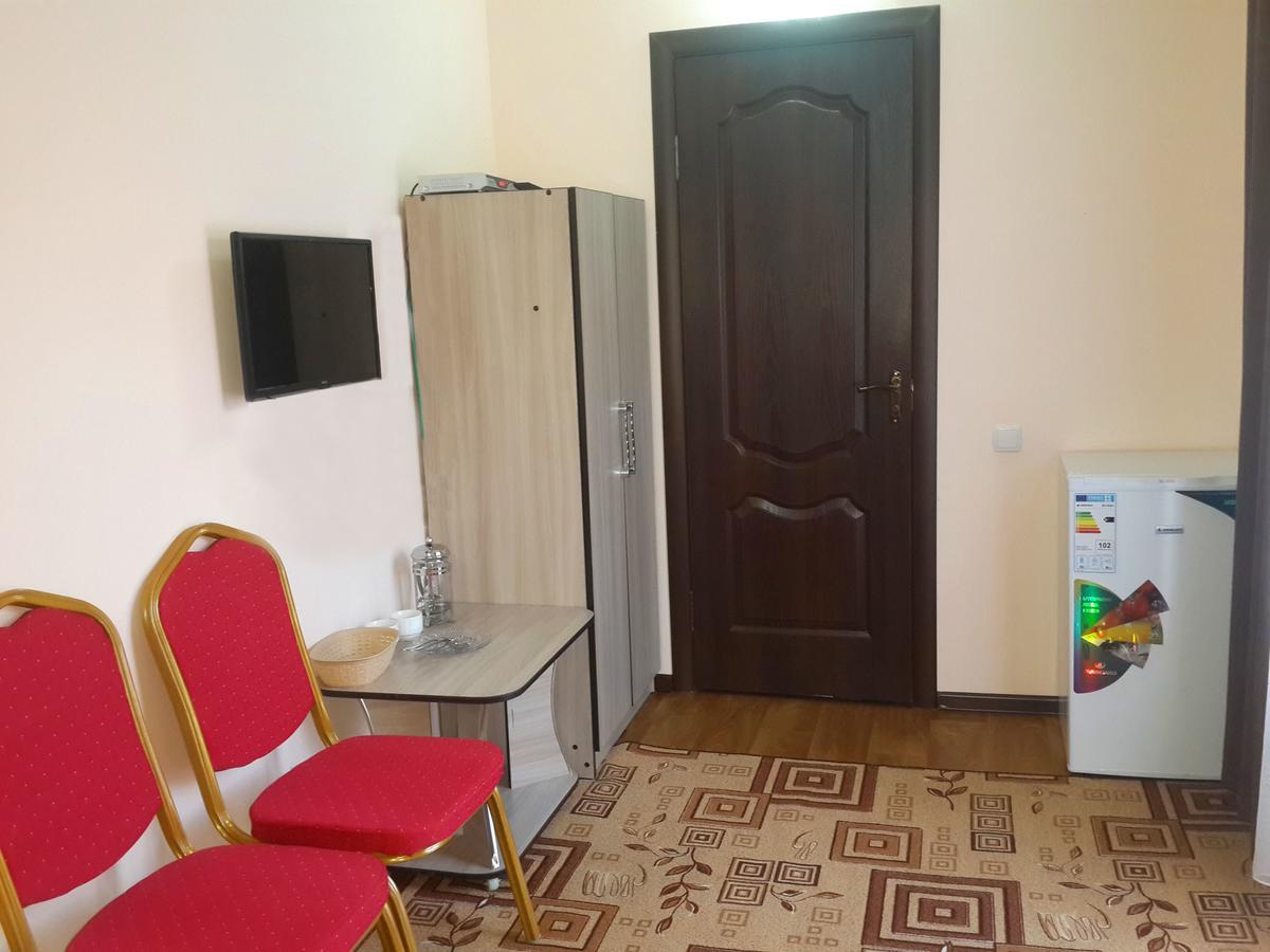 Mini-Pansionat Maksat Cholpon-Ata Esterno foto