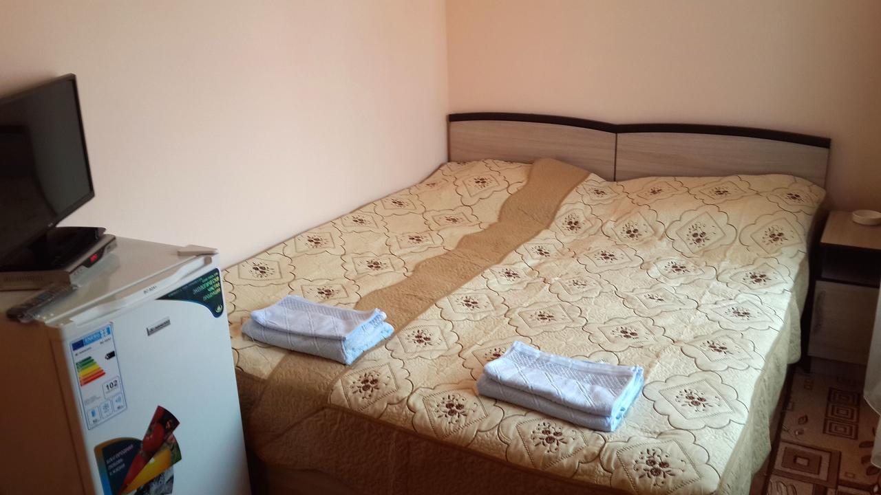 Mini-Pansionat Maksat Cholpon-Ata Esterno foto