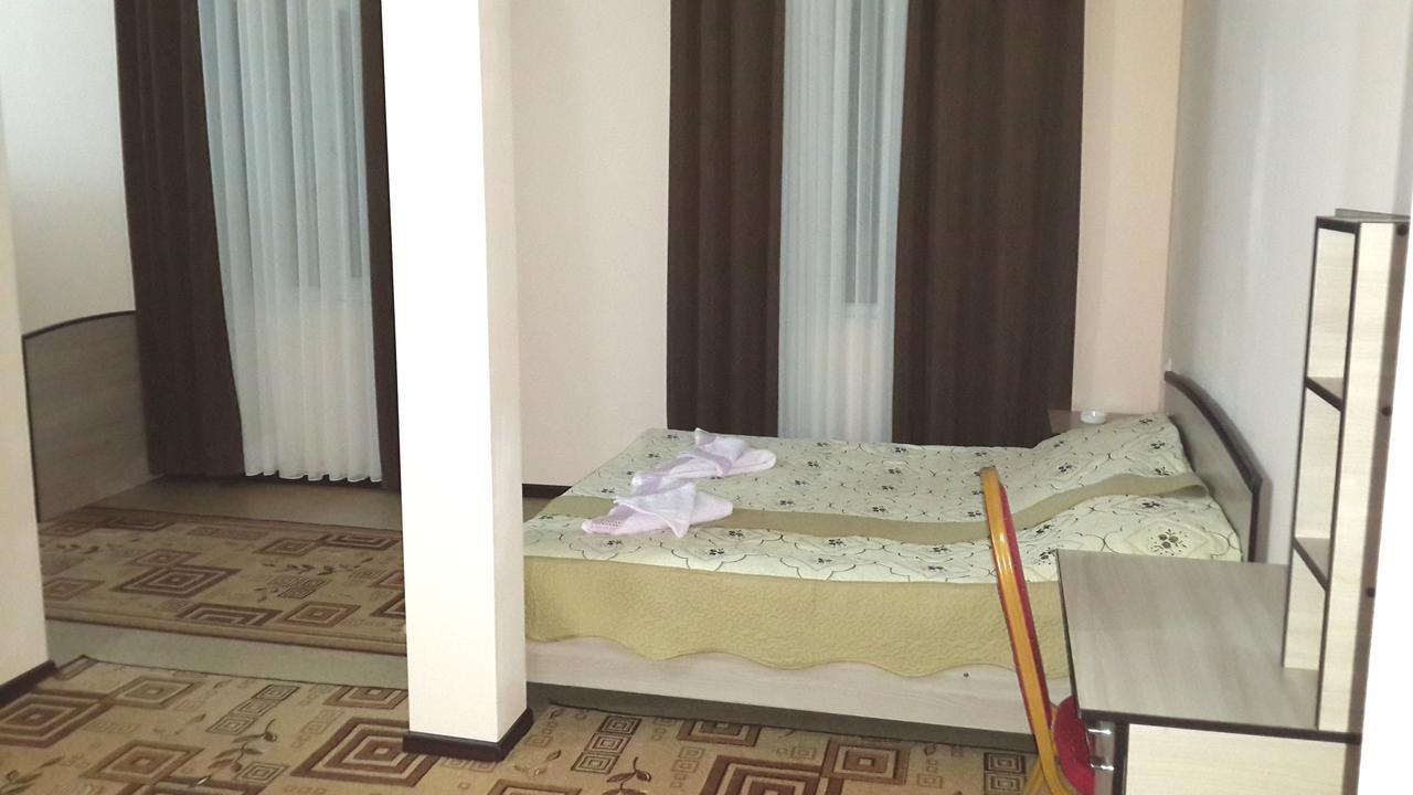 Mini-Pansionat Maksat Cholpon-Ata Esterno foto